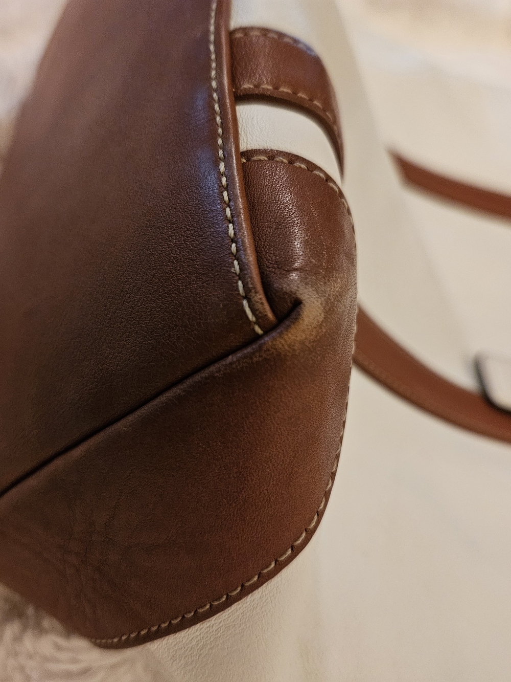 Coach✨️2004 Hamptons Two Toned Leather Tote Bag - Picture 5 of 16